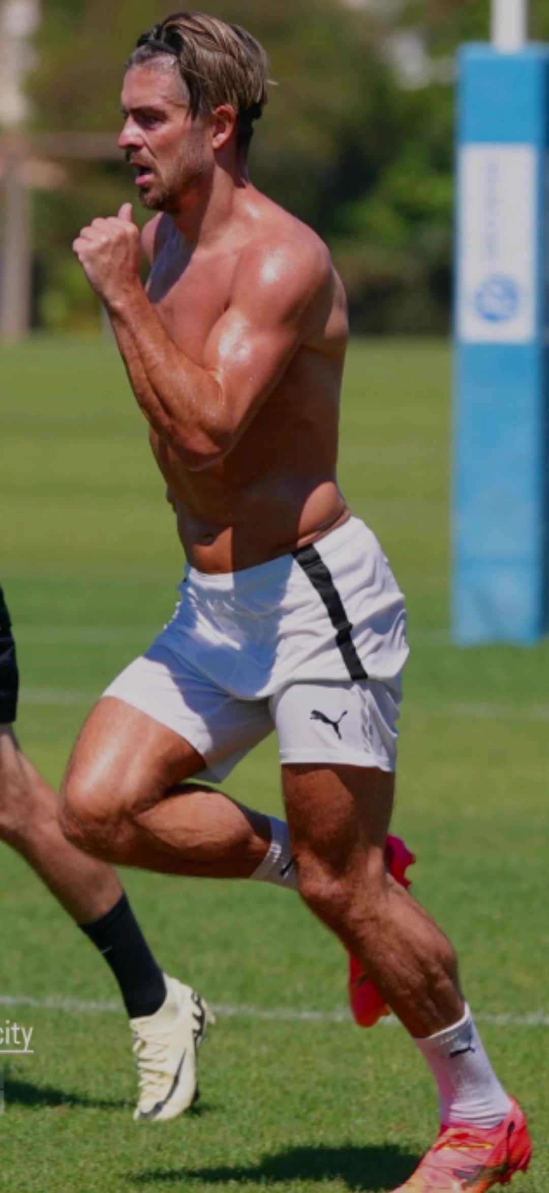 @jack_grealishs_legs