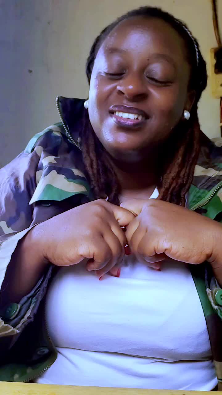 @SeraSmile🥰bushbeauty🦋🇺🇬