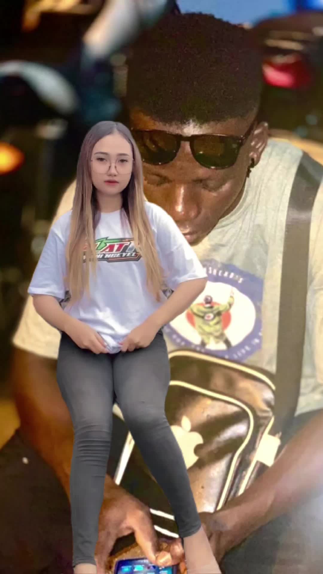 @JS6X_-_