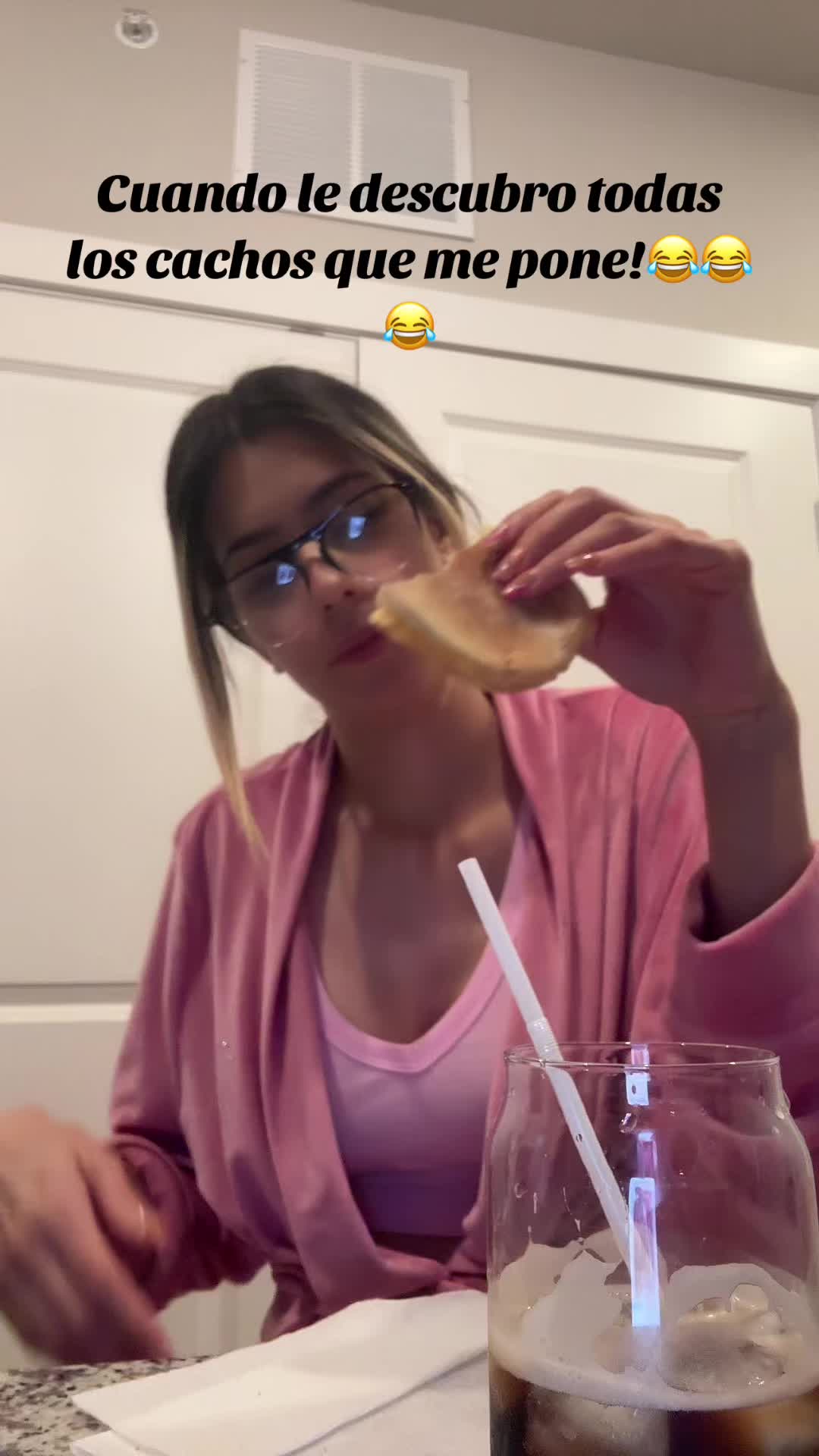 @María