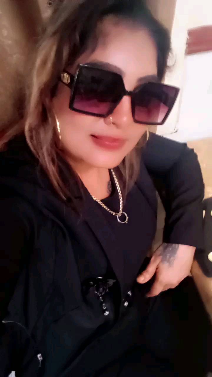 @Andrea Rossanna sewah