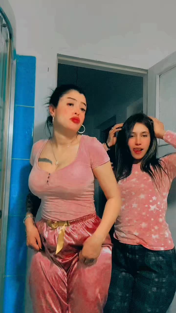 @khouloud307