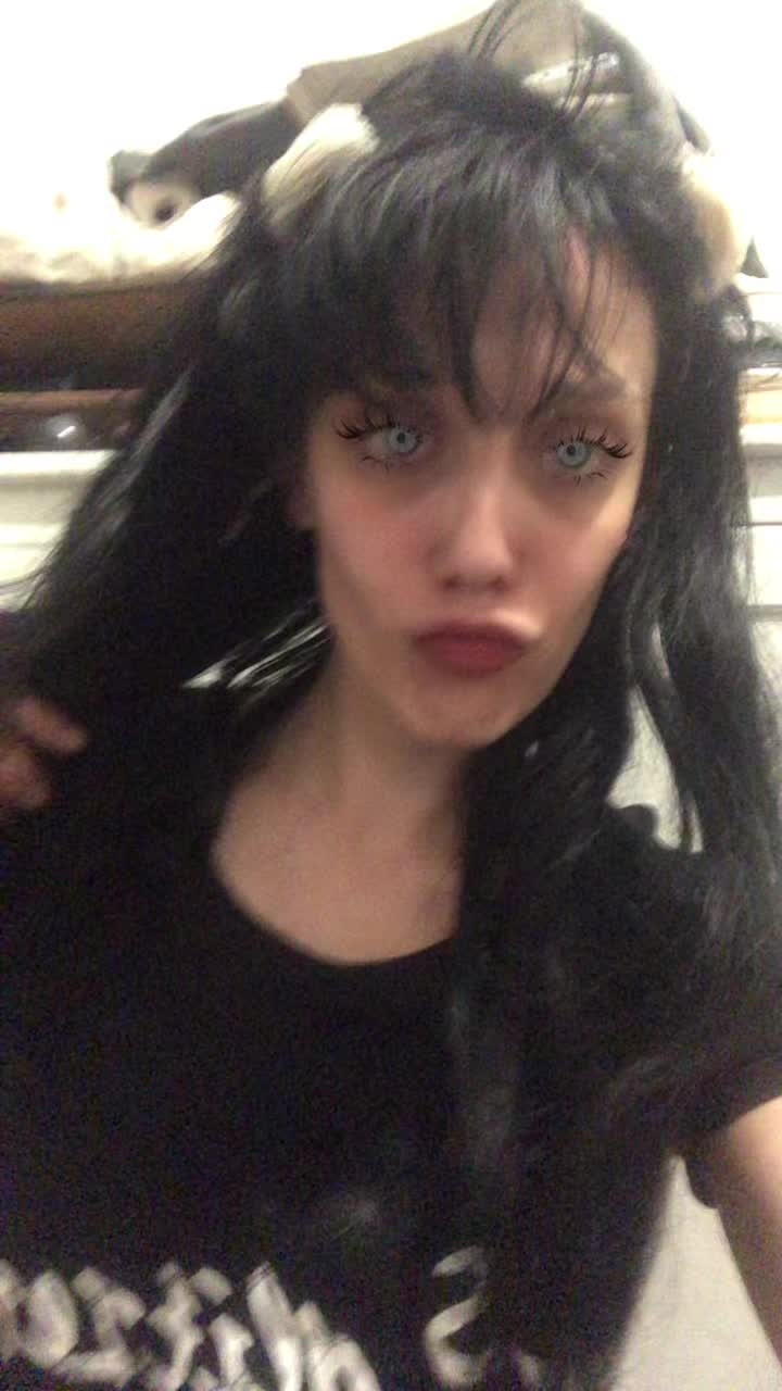 @Mitsuko Escobar