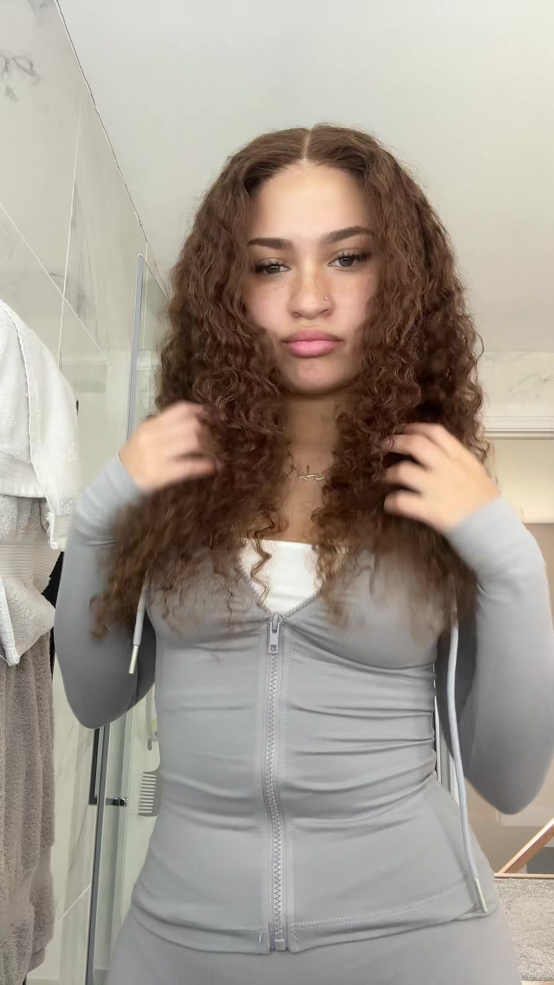 @LT