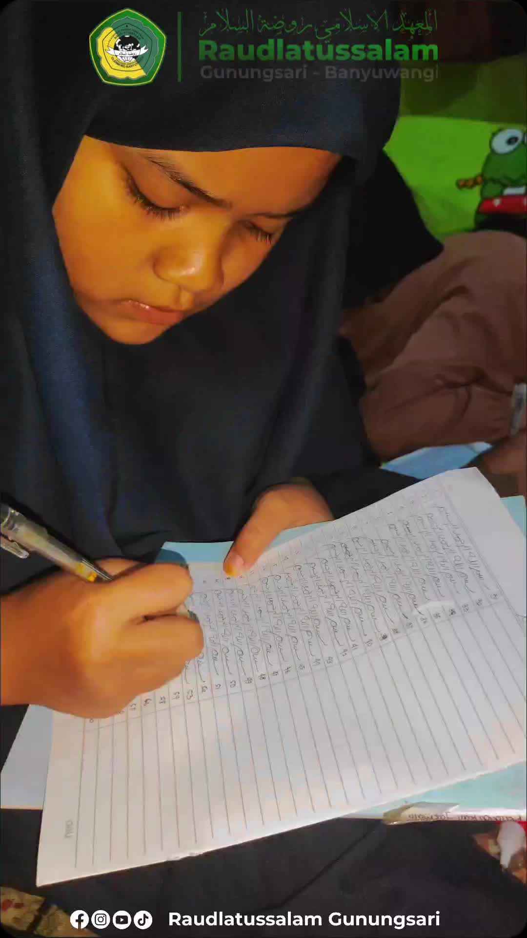 @RaudlatussalamPutri_Utara