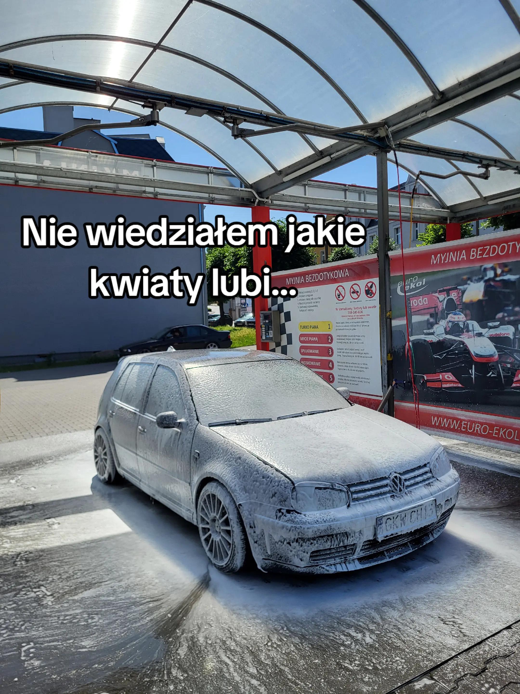 @luboś