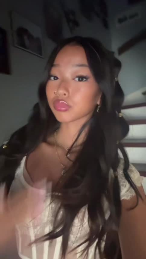 @eleanorhong