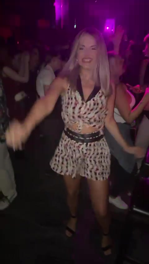 @VR