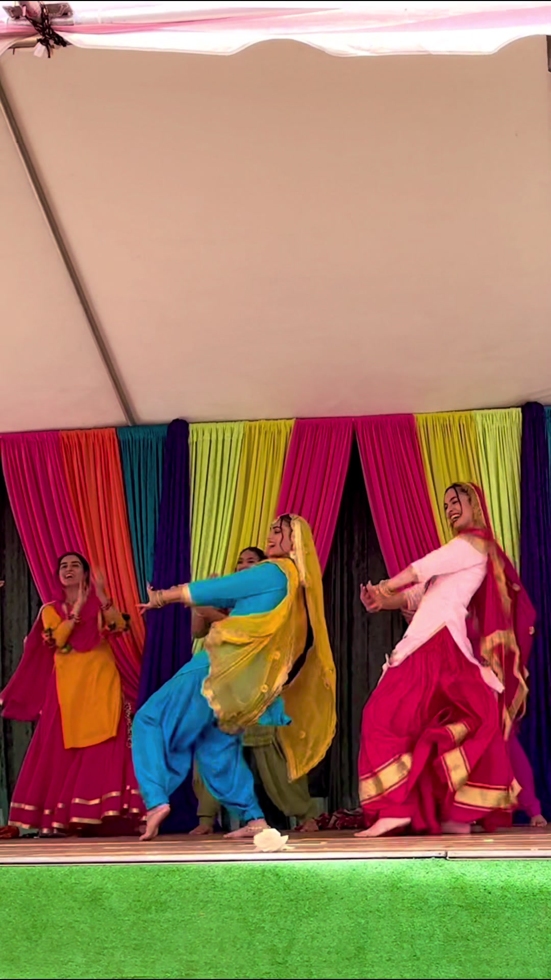 @Sukhi🦋