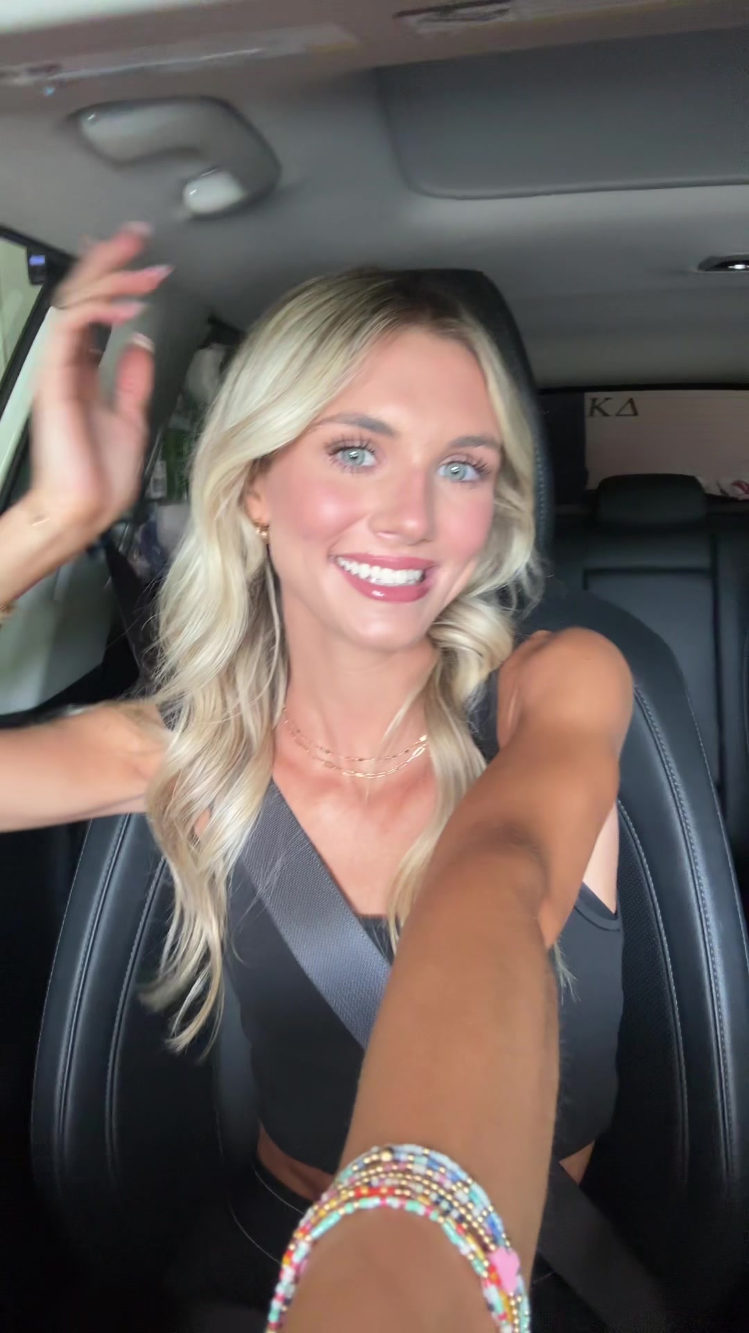 @👱🏻&zwj;♀️