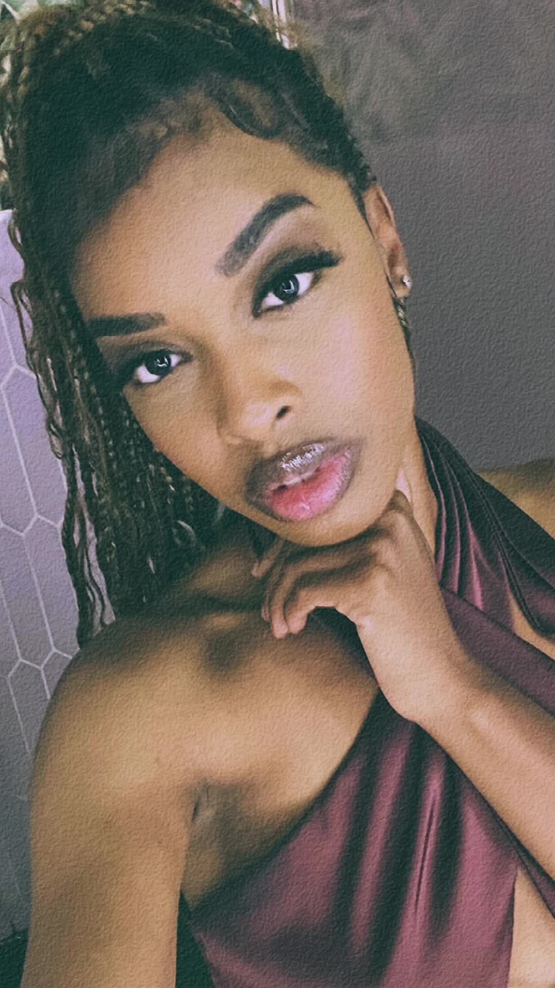 @iamcinnamonwilliams