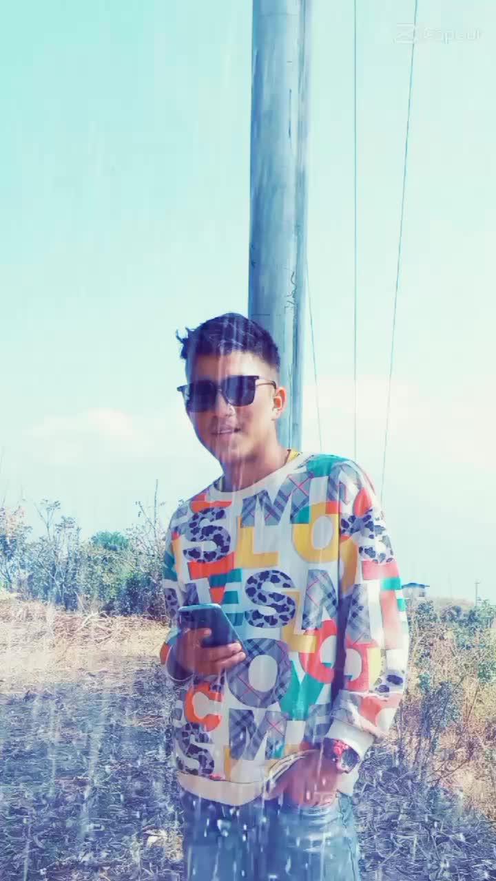 @आयुस कुँवर