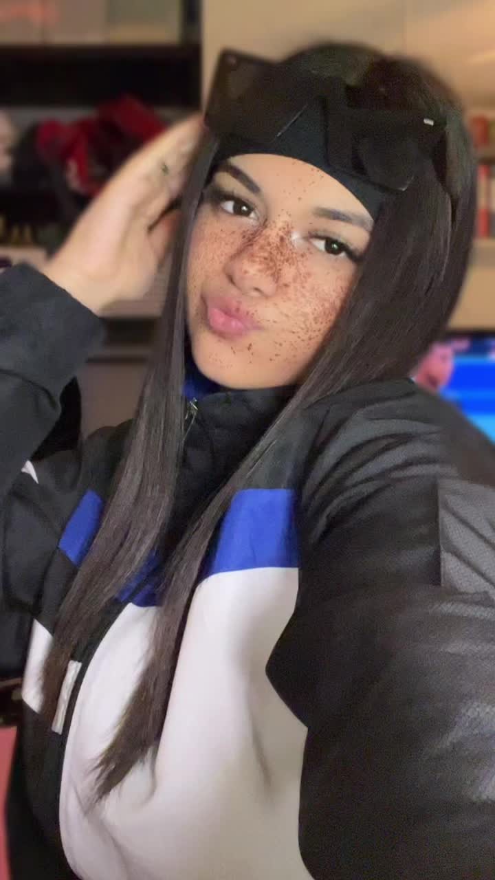 @Yasmina