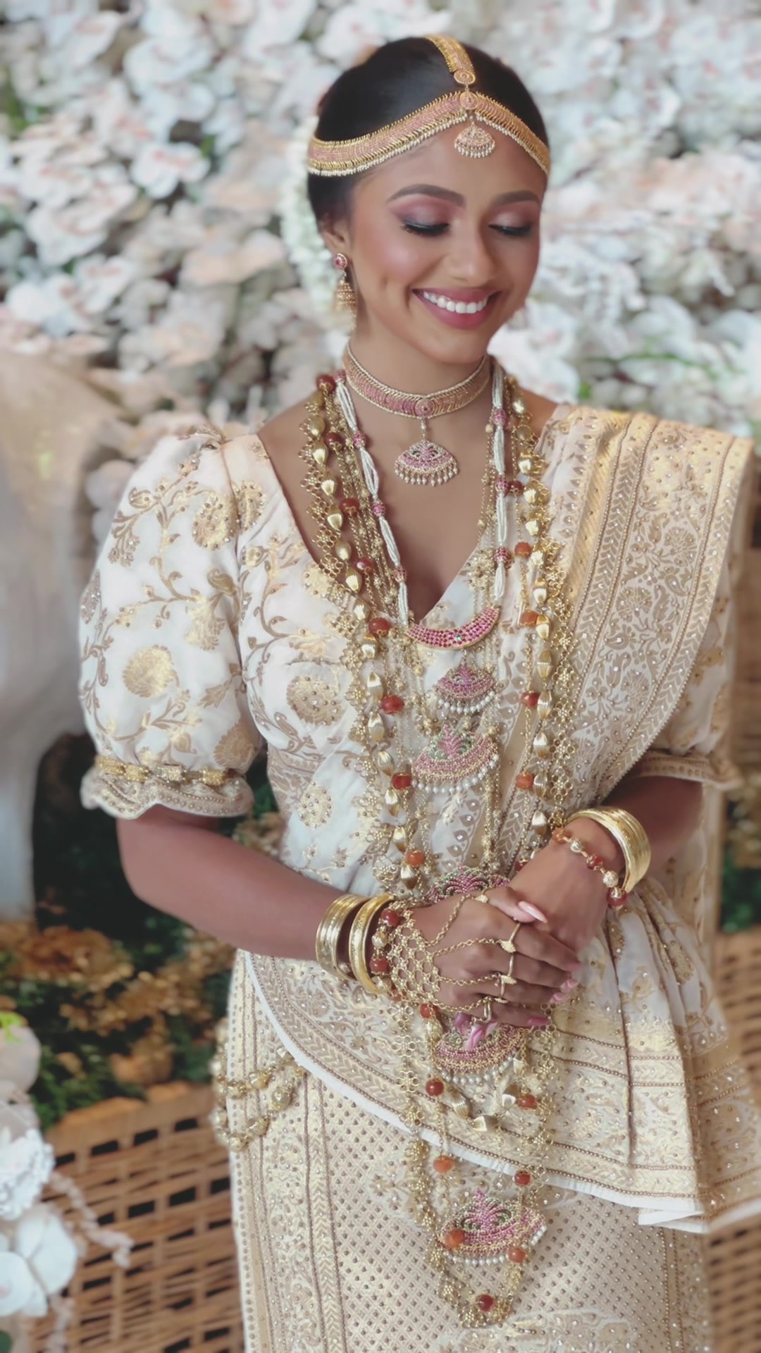 @ceylonbrides.com