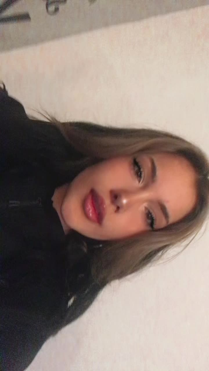 @🖤