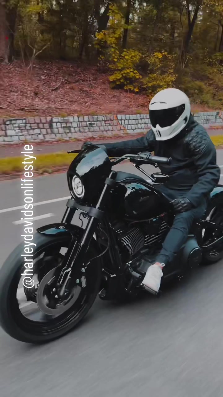 @Harley_Davidson_Lifestyle