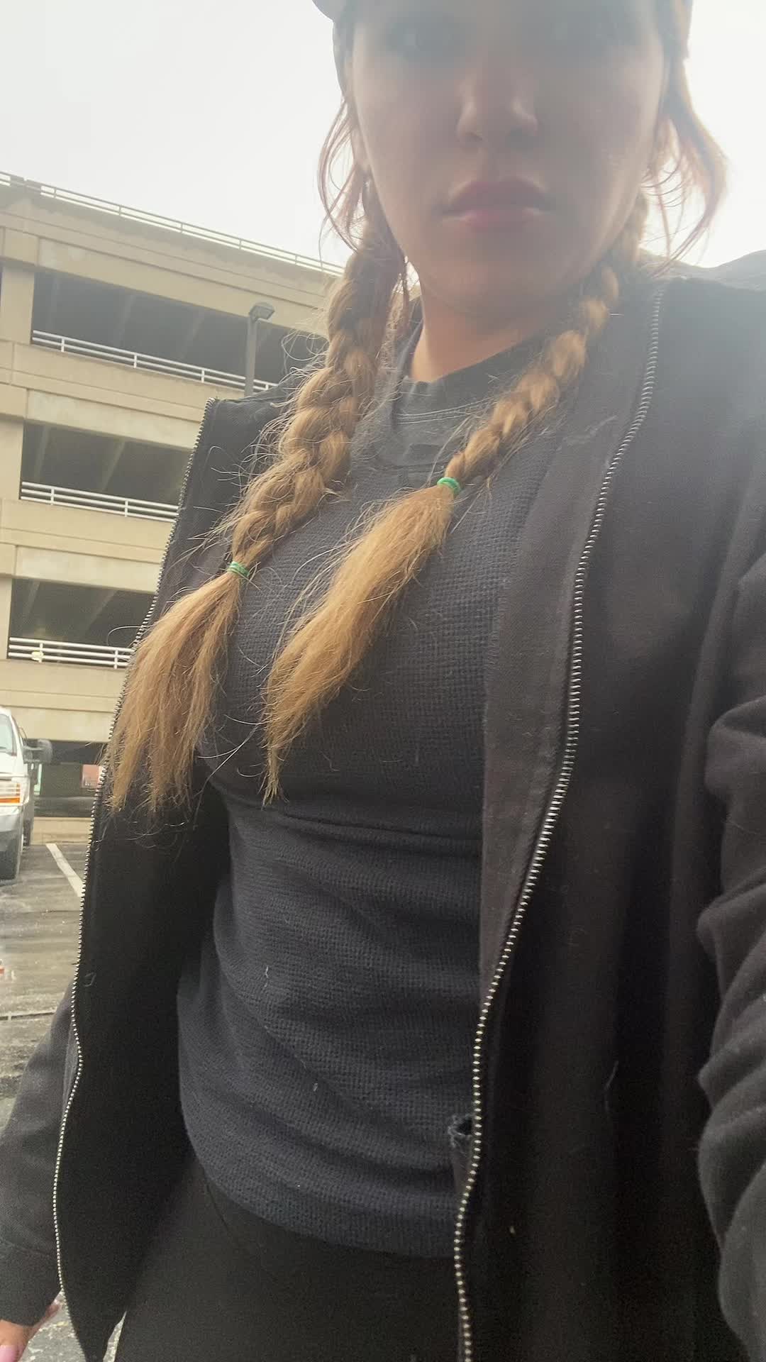 @Stay.inyourown.laney