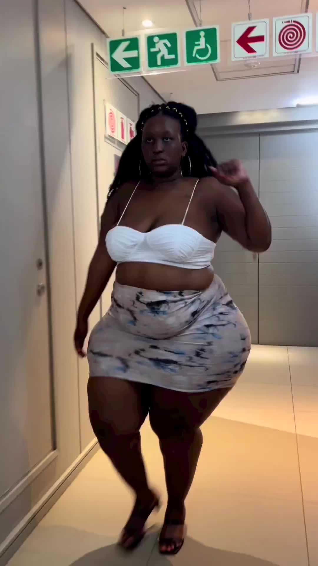 @user22393458222