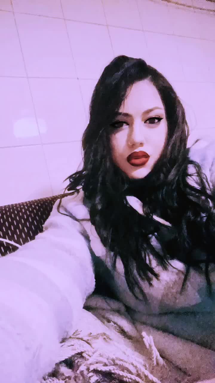 @🖤