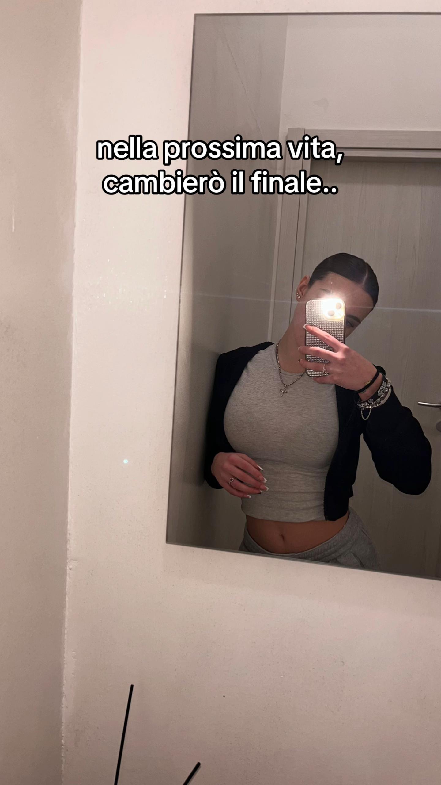 @𝐦𝐚𝐫𝐭𝐢