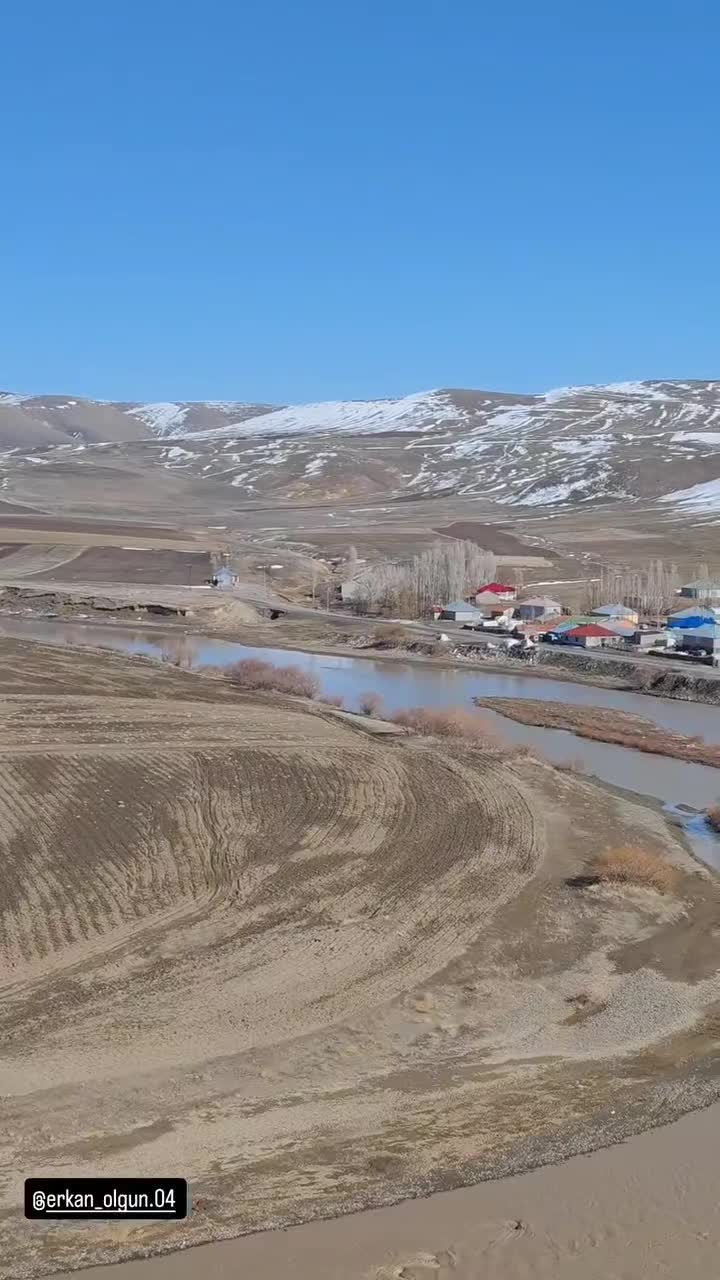 @&Ouml;zkan Boz☑️