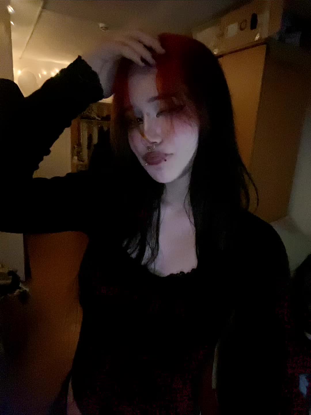 @мила