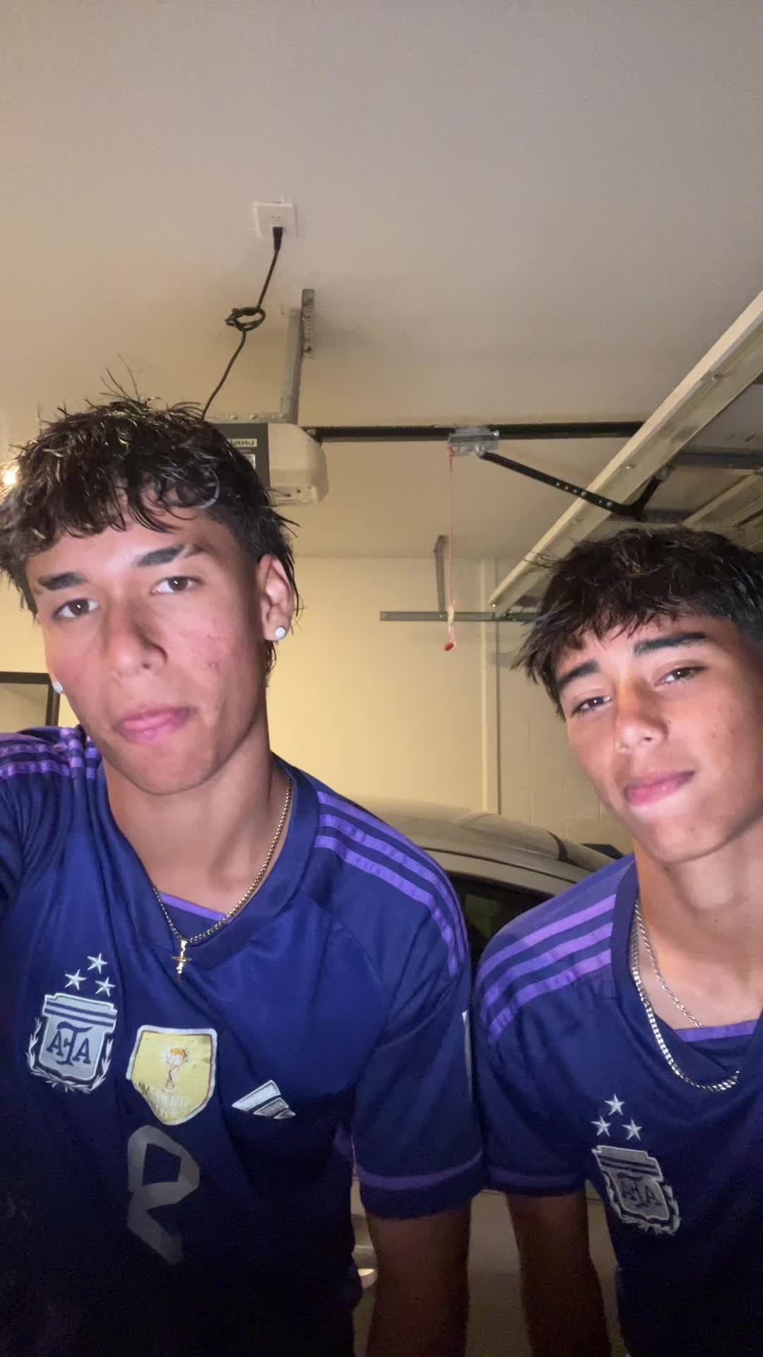 @Mojicaaaa