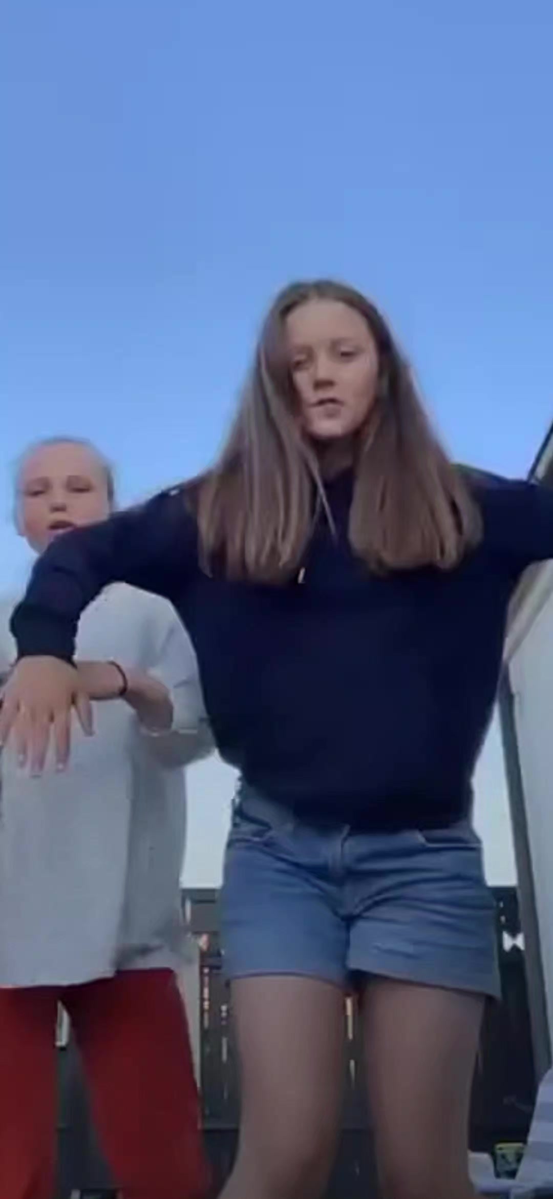@𝑇ℎ𝑒 𝑑𝑎𝑛𝑖𝑠ℎ 𝑟𝑜𝑦𝑎𝑙𝑠