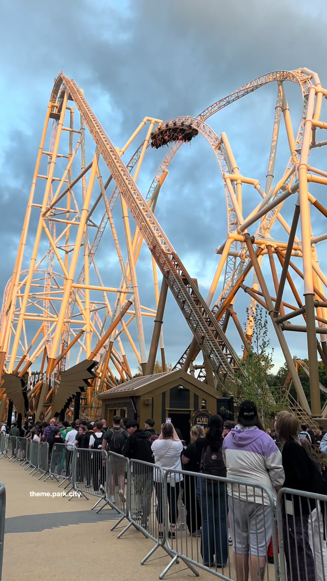 @themeparkava 🎢