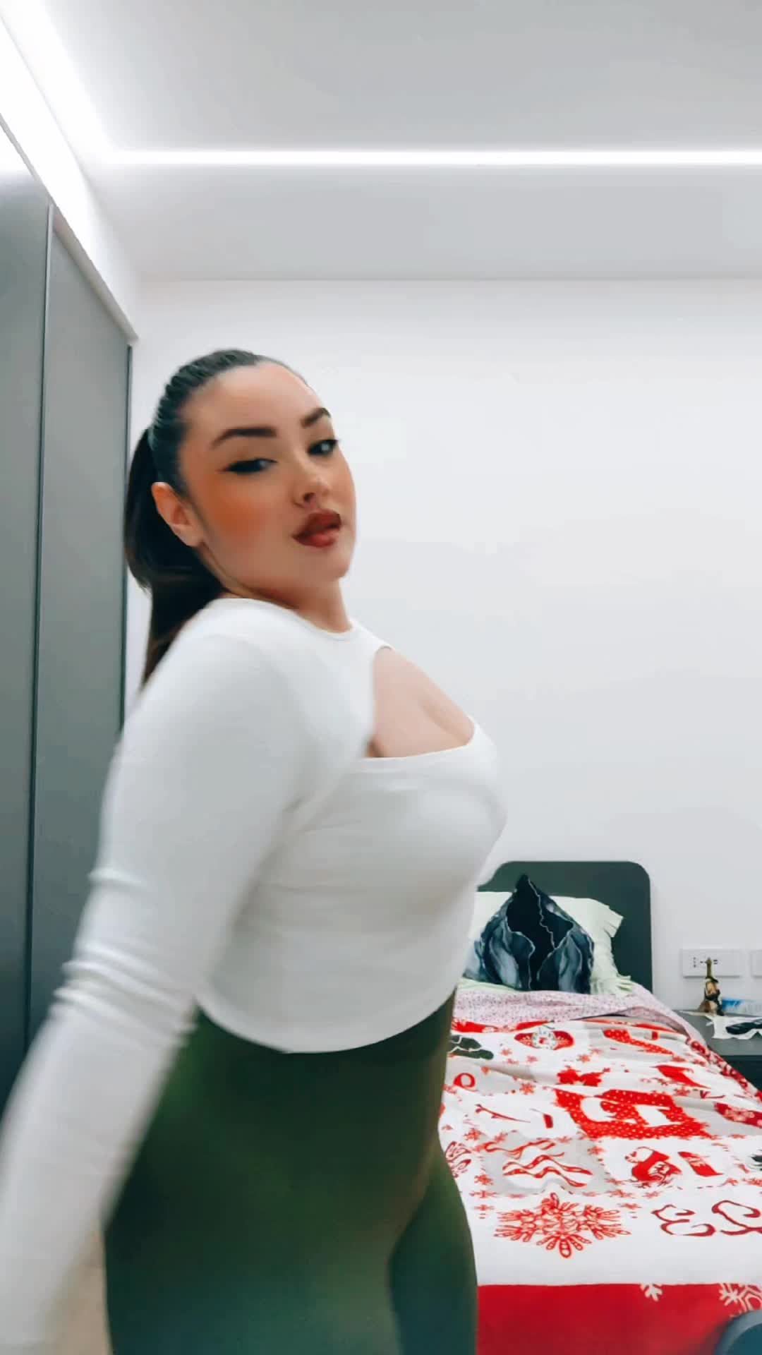 @Valeriaaa