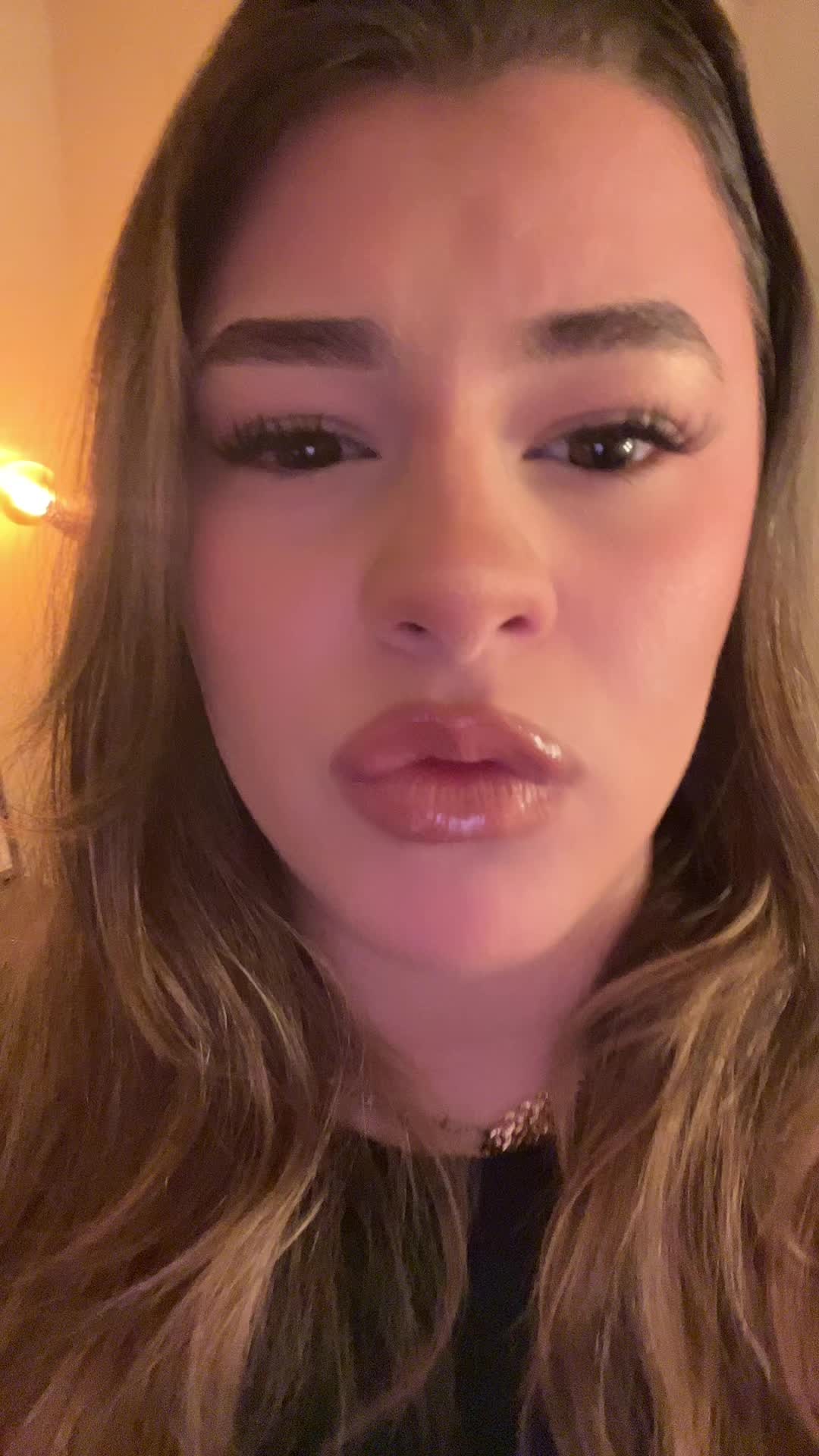 @upcoming milf