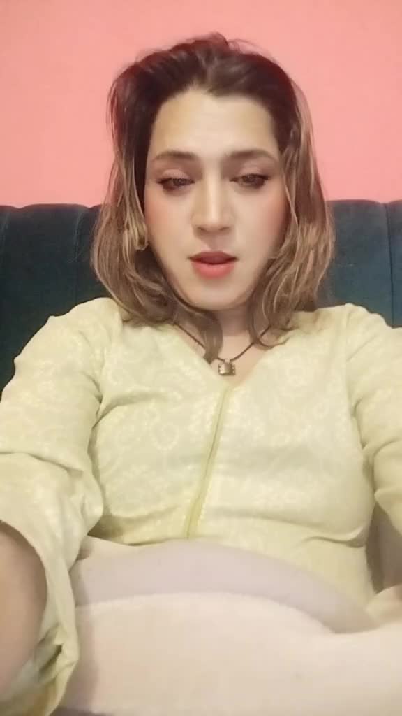 @annu_malik0