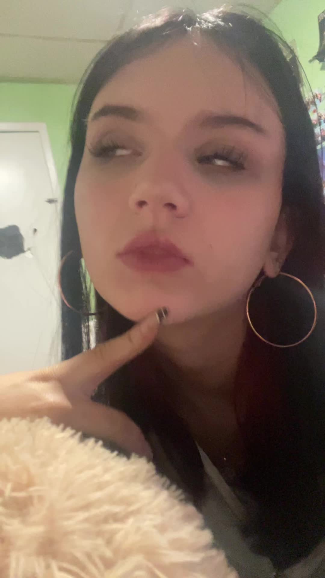 @abs