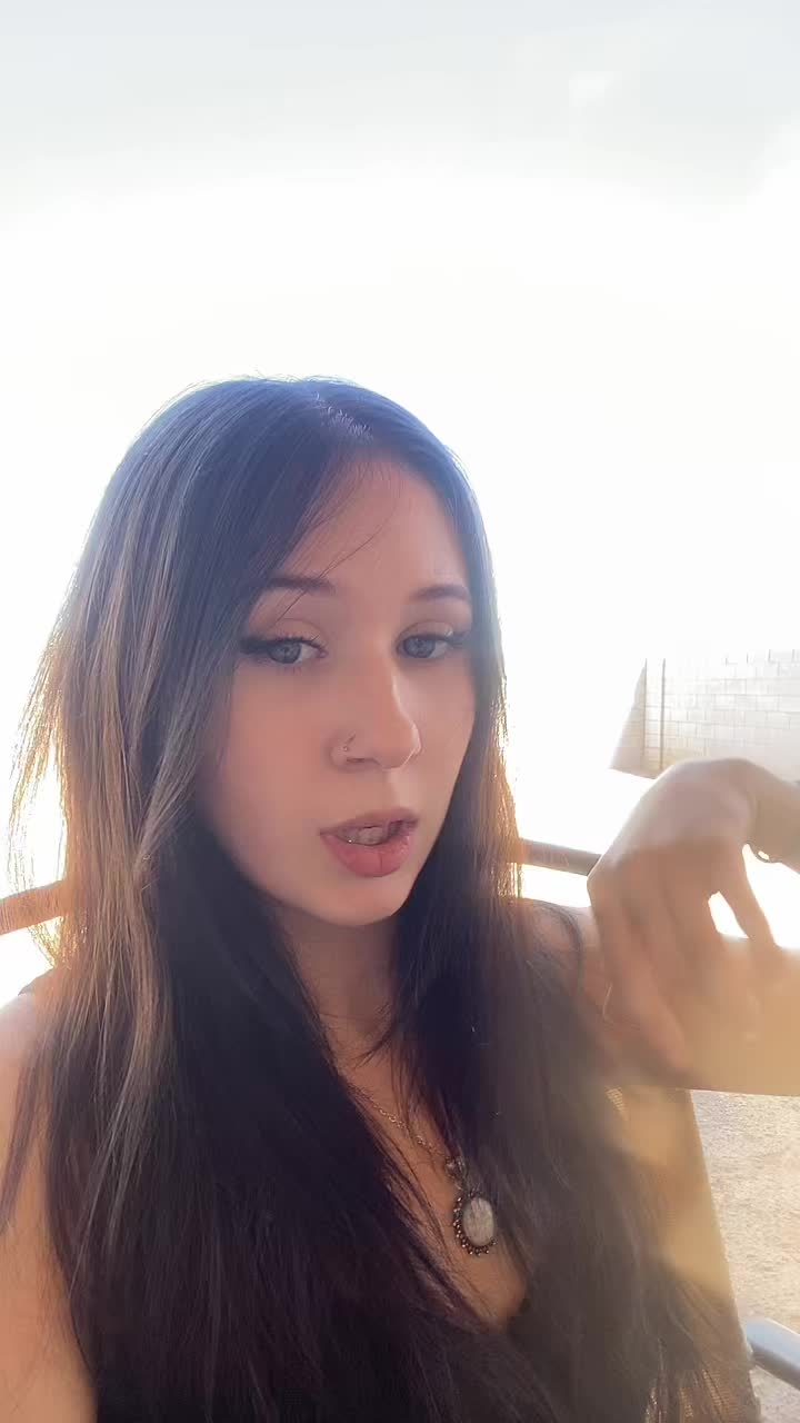 @Trapqueenlivss