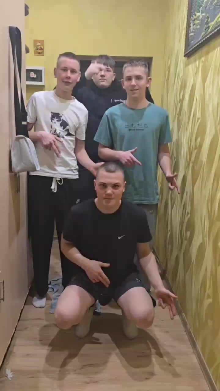 @Мотя😜