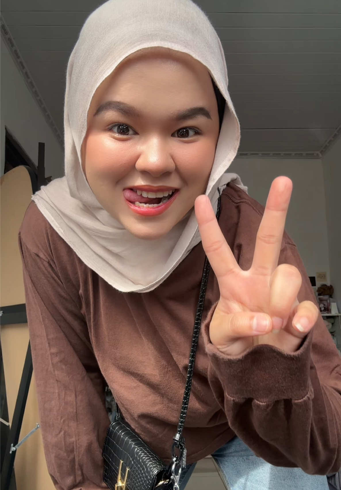 @Uni Indah