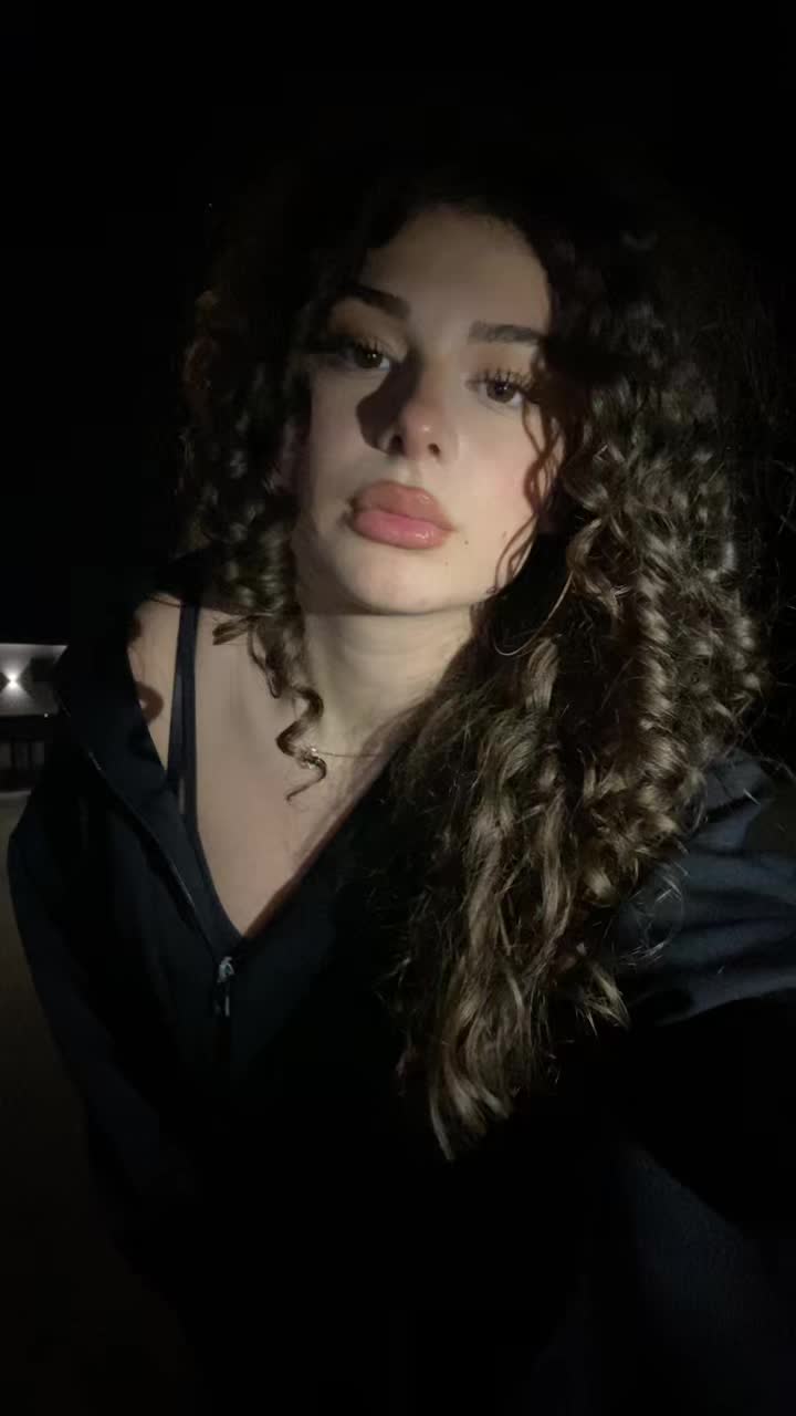 @shanagrimieri
