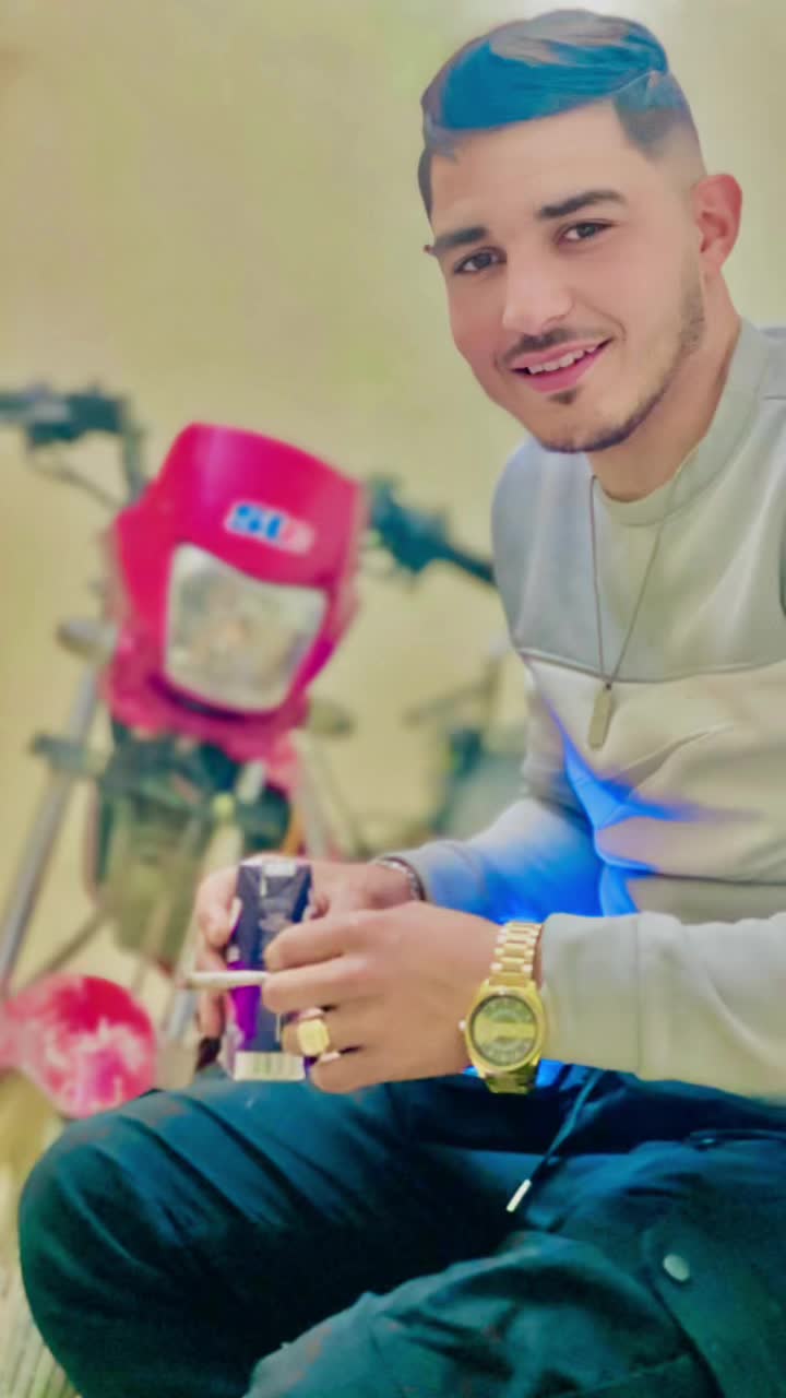 @👑قاسم أمين الزعيشي👑