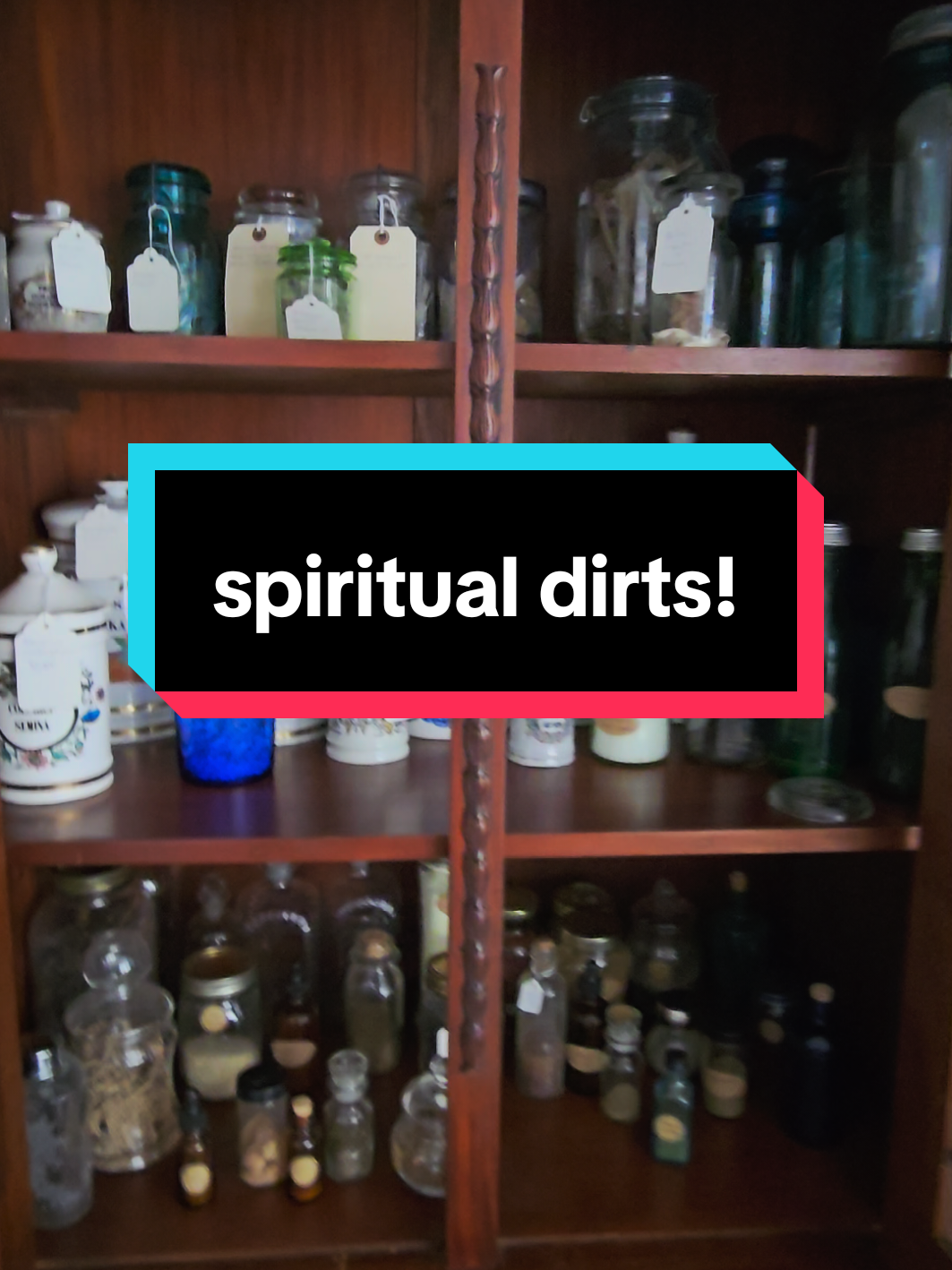 @MacabreMagicalCurios