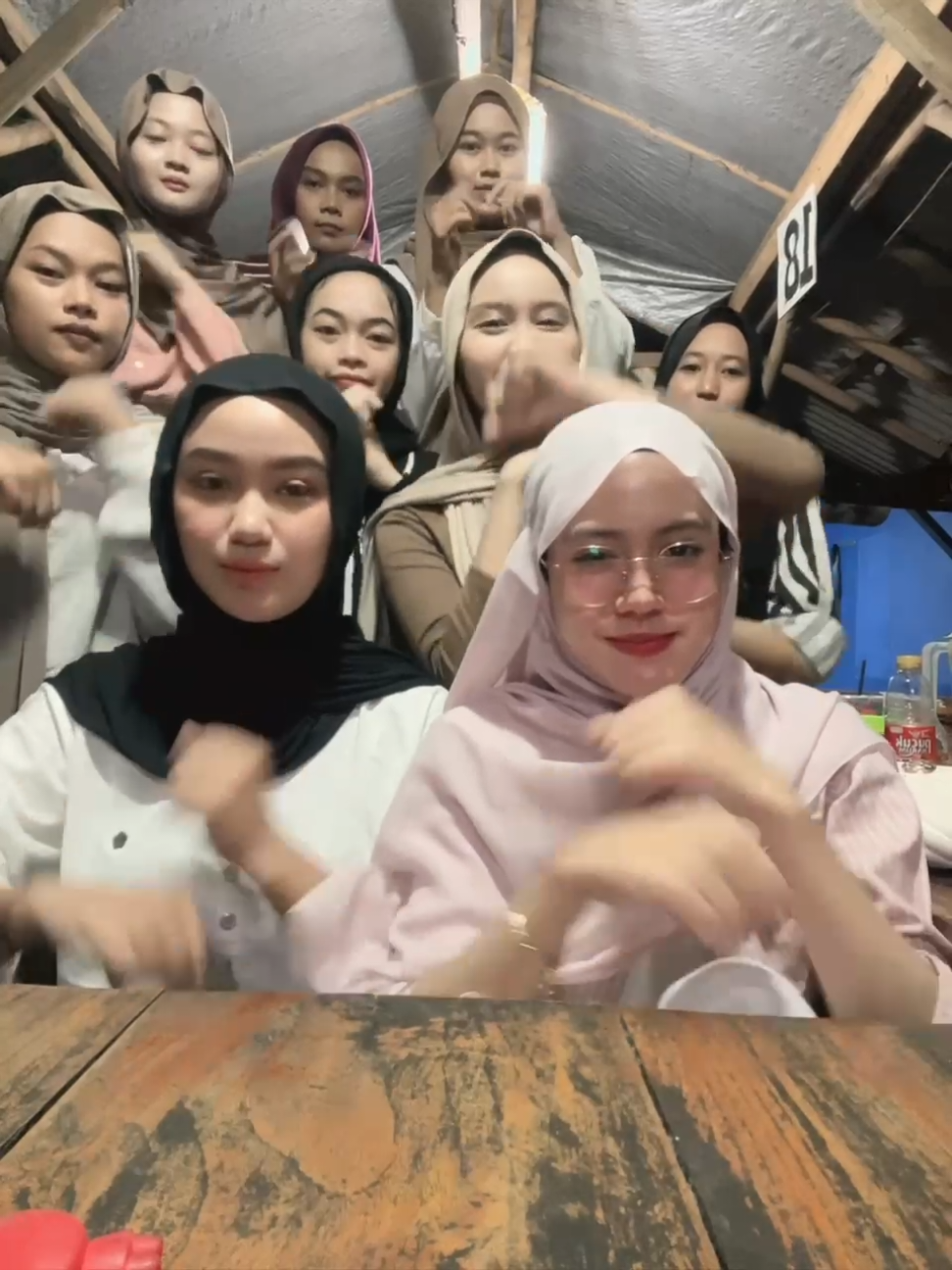 @XII IPS 2