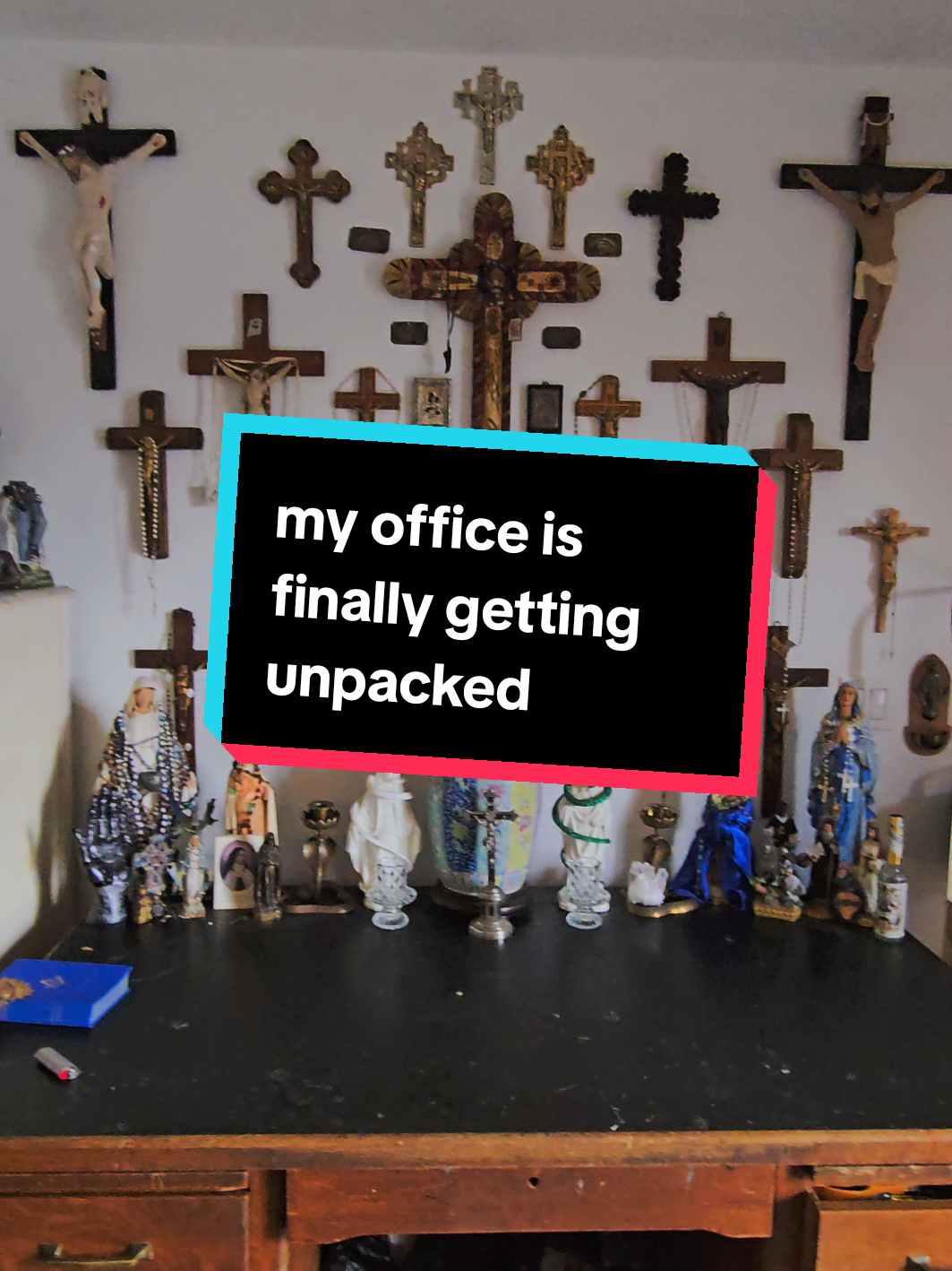 @MacabreMagicalCurios