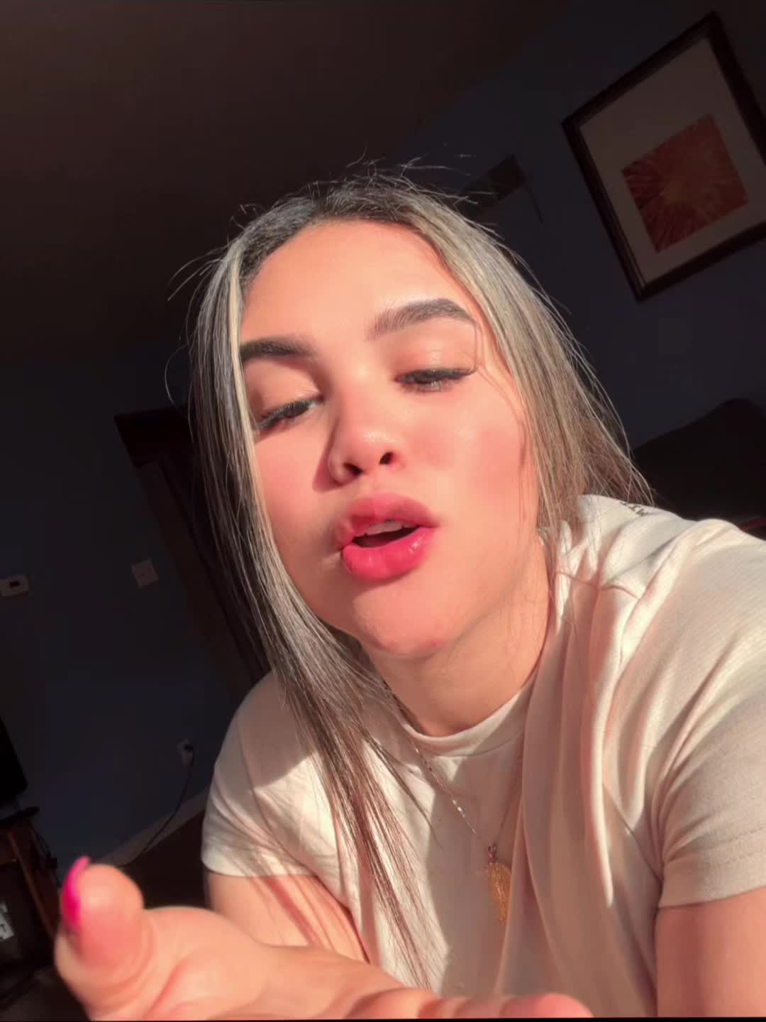 @️