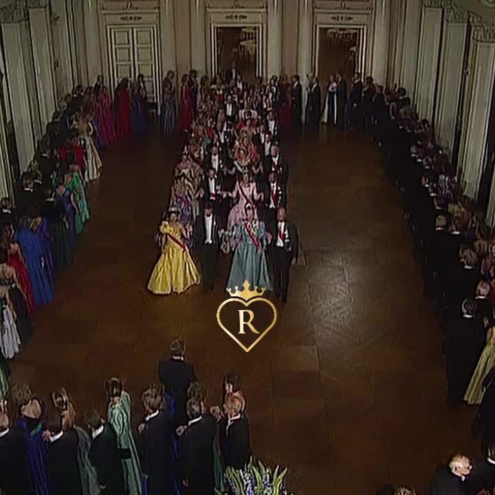 @𝑹𝒐𝒚𝒂𝒍 𝑶𝒇𝒇𝒄𝒊𝒂𝒍 🔱