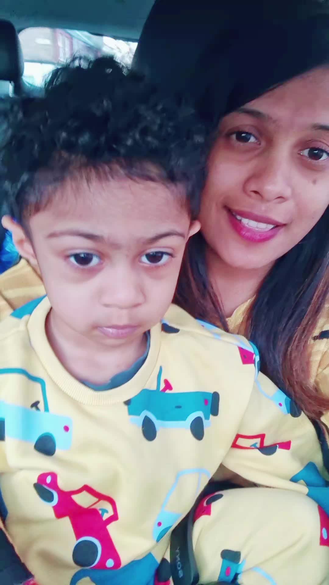 @Deevya Teeluckdharee