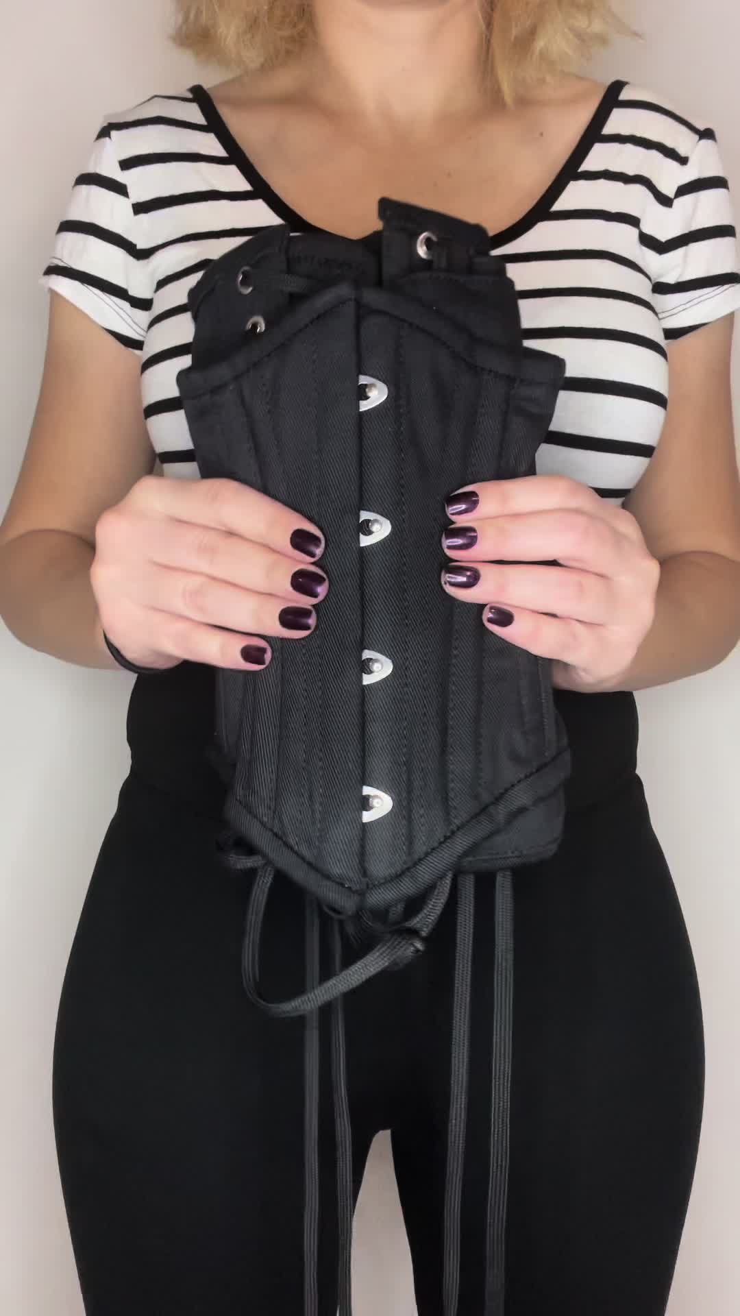 @Glamorous Corset