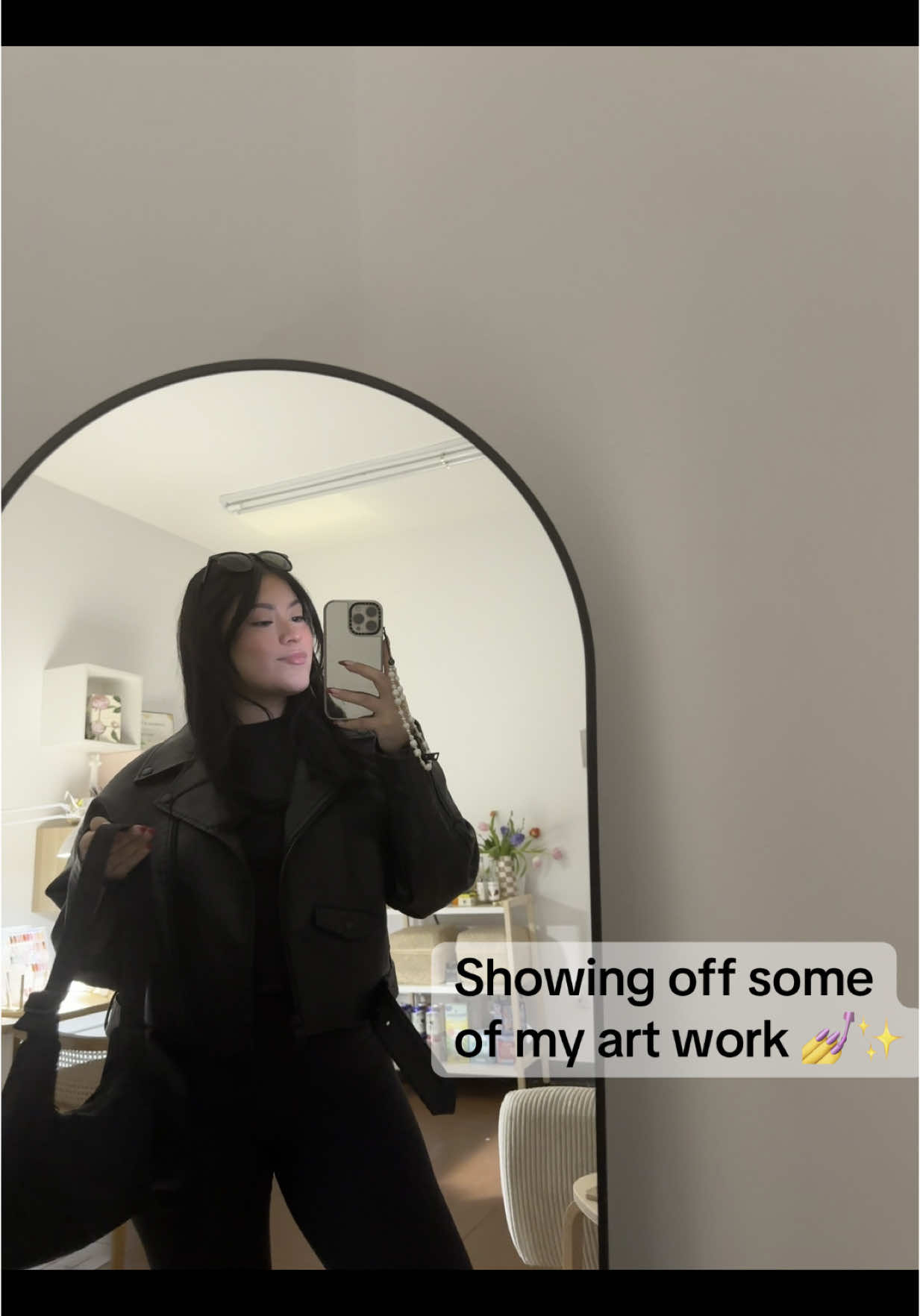 @Abouthernails