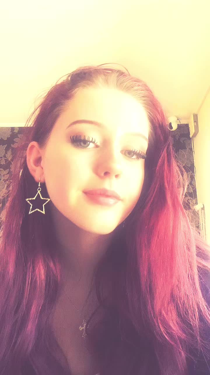 @𝐍𝐞𝐥𝐥𝐢𝐞 𝐒𝐨𝐦𝐦𝐚𝐫 ❤︎︎