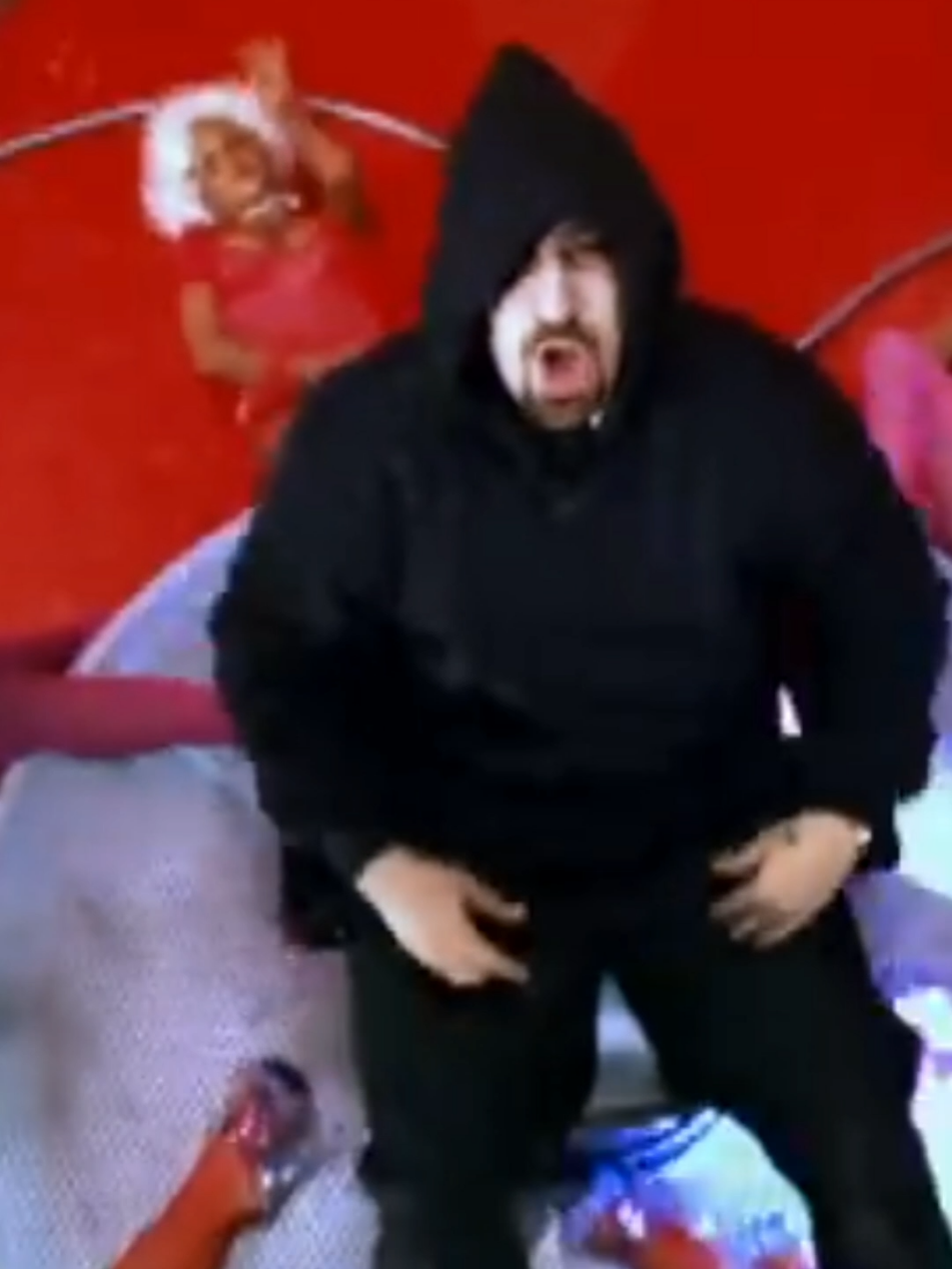 @̶B ̶i ̶g ̶D ̶e ̶e