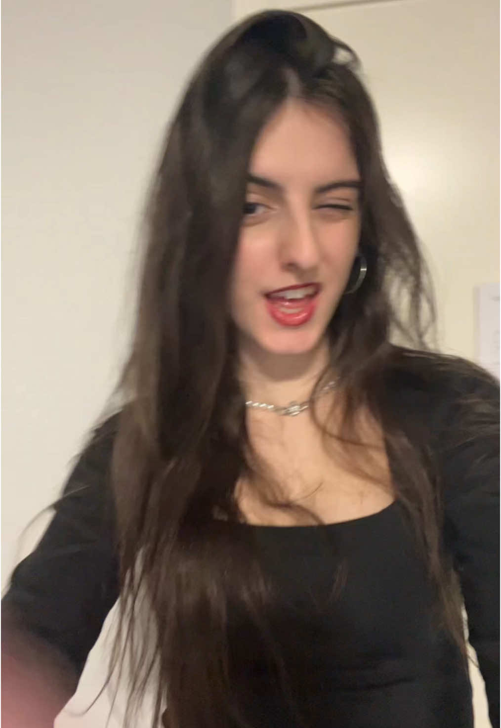 @Luc&iacute;a ☾