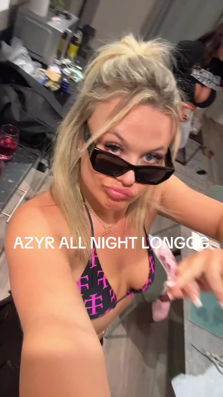 @Maxine Louise